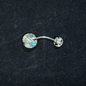 piercing nombril nacré